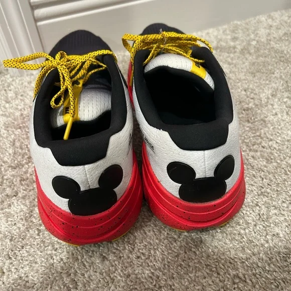 Disney Brooks Ghost Max 2 Mickey sneakers - Picture 2 of 5